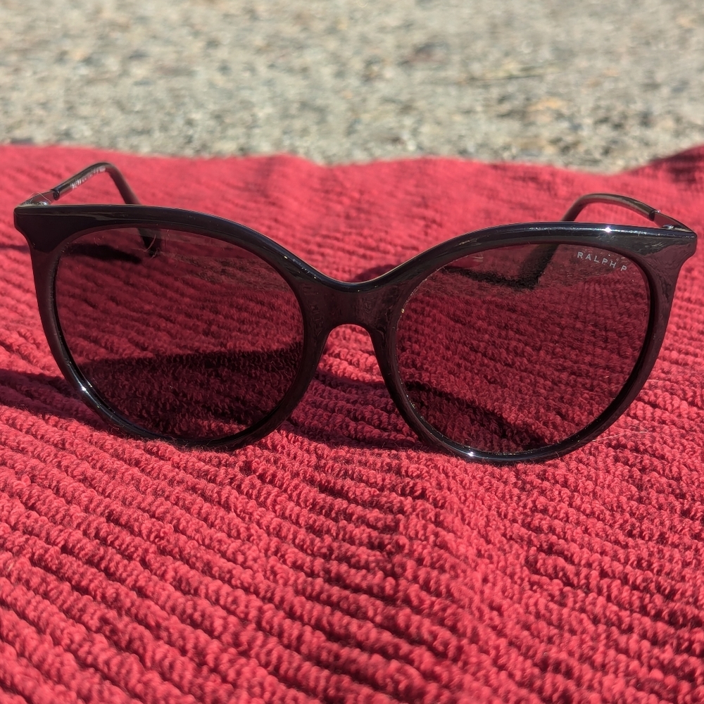 🌅 Ralph Lauren Ralph P RA5232 Cat-Eye Black/Dark Grey Polarized Sunglasses